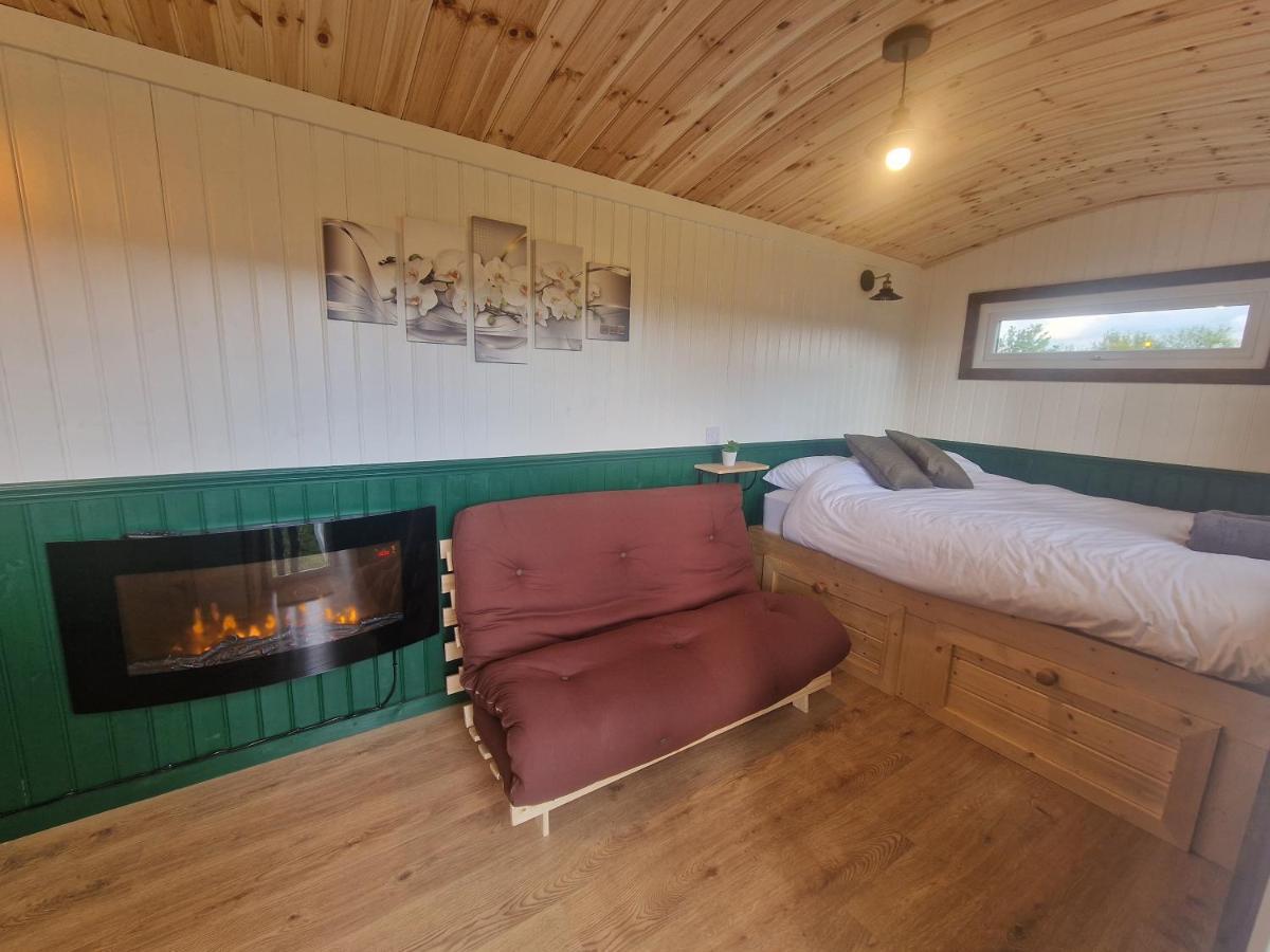 Cwtch Glamping Shepherds Huts Campsite Abergavenny