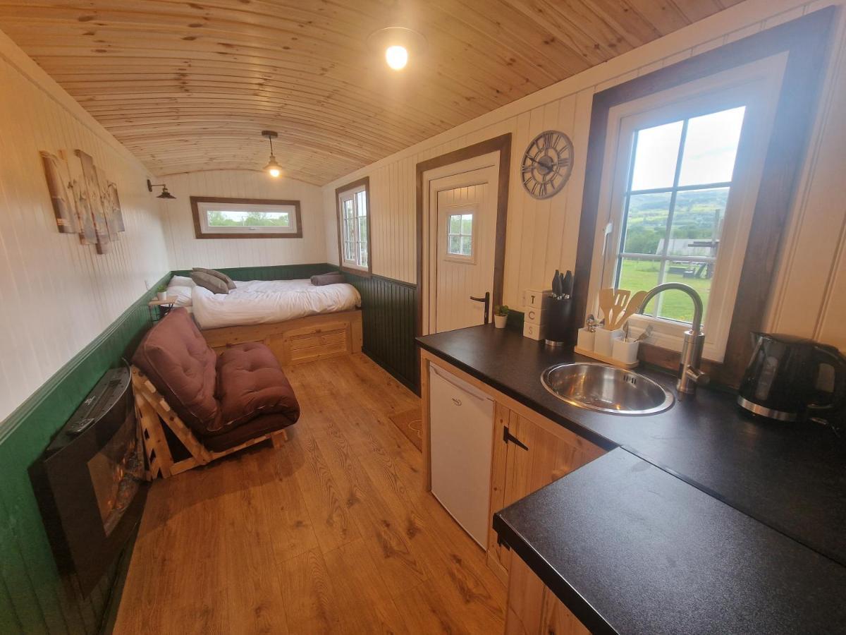 Campsite Cwtch Glamping Shepherds Huts