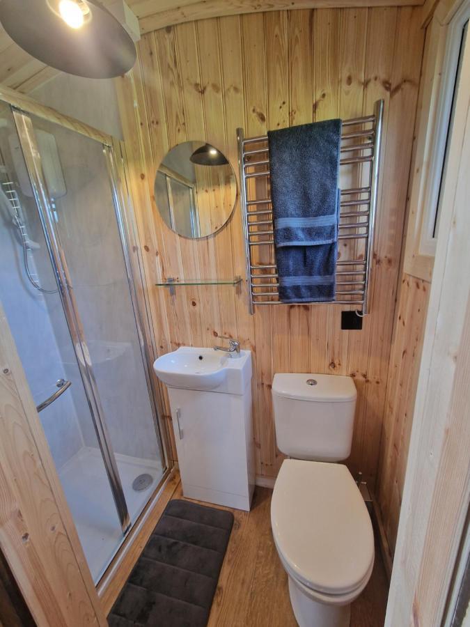 Cwtch Glamping Shepherds Huts * Abergavenny